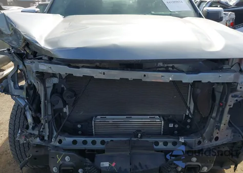 2023 GMC Sierra 1500 4Wd Standard Box Sle z USA, uszkodzony, nr VIN 1GTRUBEK0PZ270305